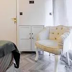 стефани Апартамент